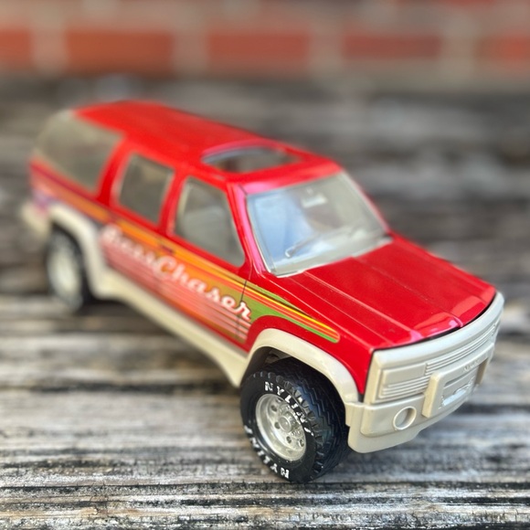 Vintage 1994 Nylint Bass Chaser Gone Fishin’ SUV & Pro Tour Golf SUV C9 - Picture 5 of 12